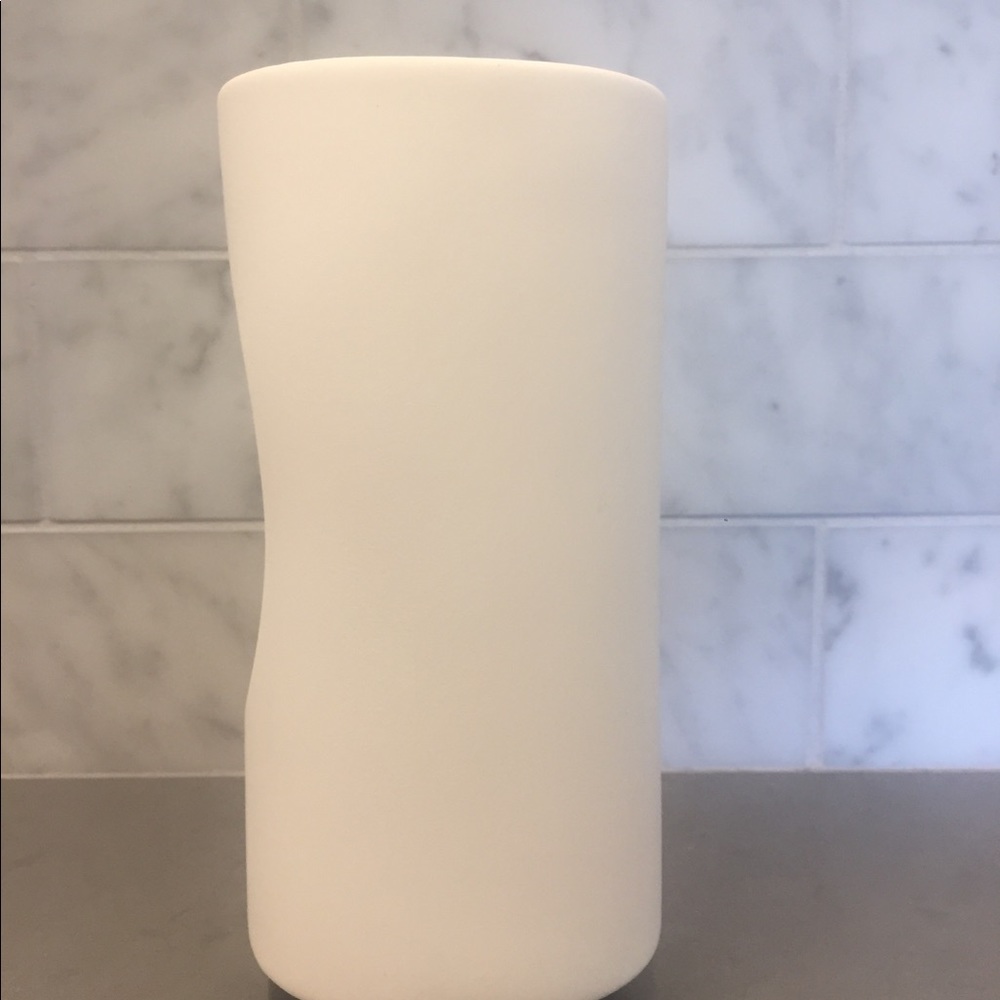 Diptyque Home Electric Diffuser - Picture 5 of 11